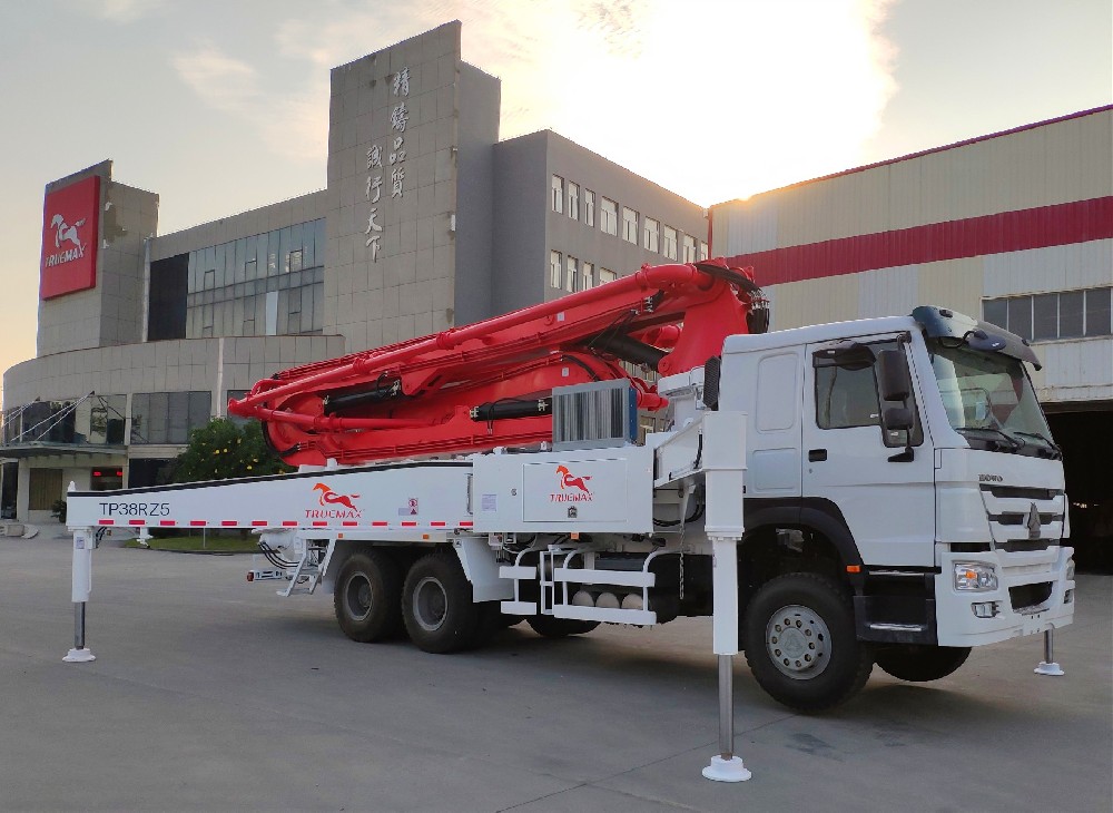 How to maintain the concrete pump truck-truemax