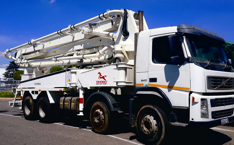 concrete pump truck