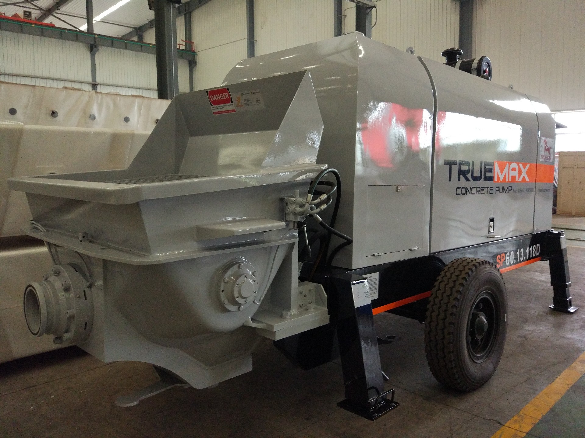 concrete pump truck