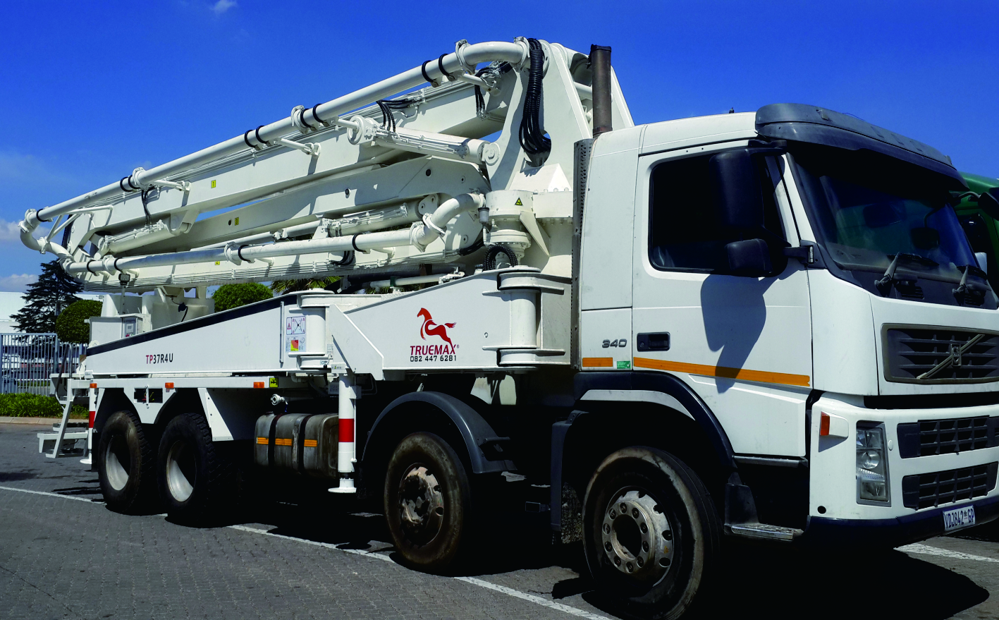 Truemax concrete pump truck